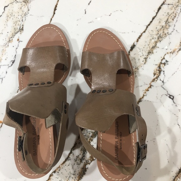 Sold !Cute Sandals for a nice walk - Picture 3 of 3